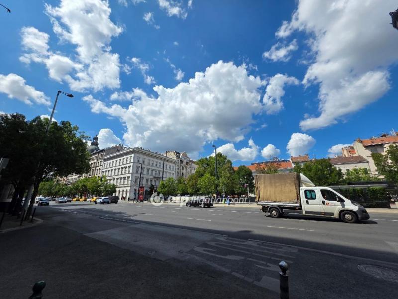 Eladó lakás Budapest