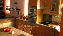 Eladó házrész Gödöllő