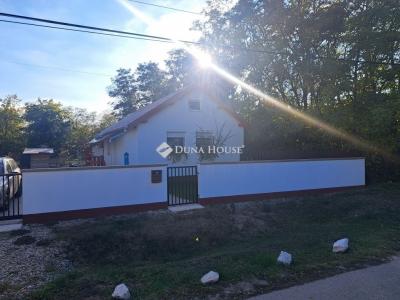 Eladó családi ház Dánszentmiklós