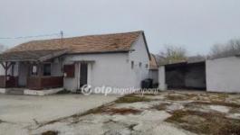 Eladó családi ház Győr