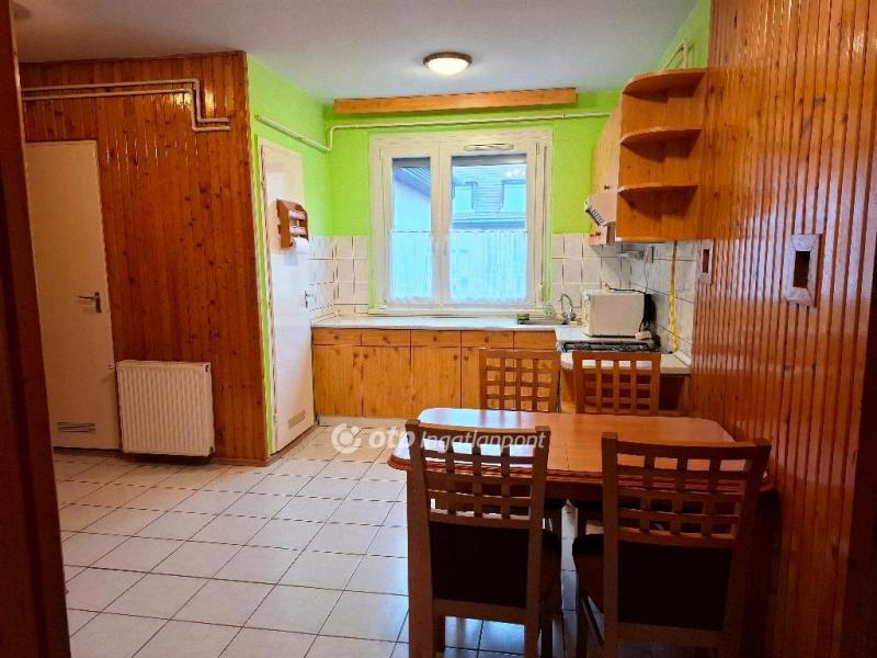 Eladó lakás Békéscsaba