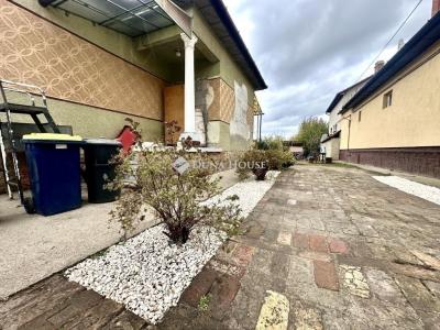 Eladó családi ház Üllő