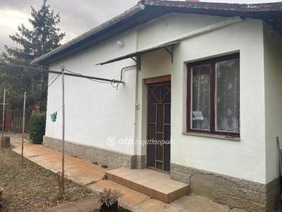 Eladó családi ház Kunszentmárton