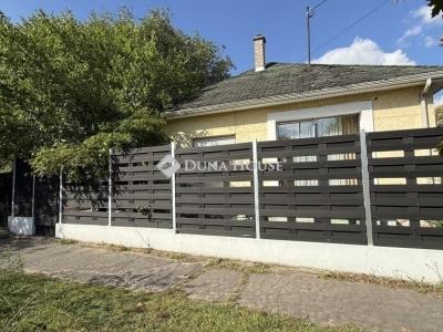 Eladó családi ház Budapest