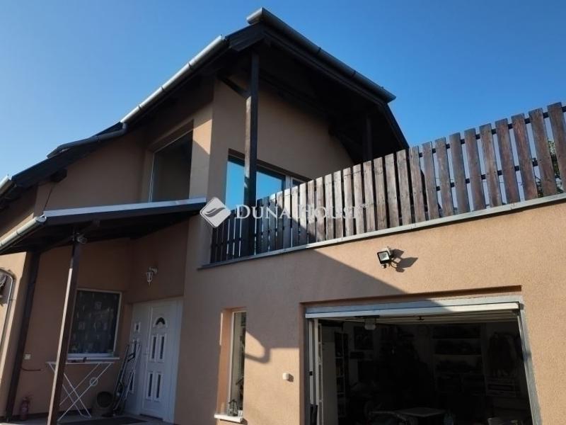 Eladó családi ház Gyál