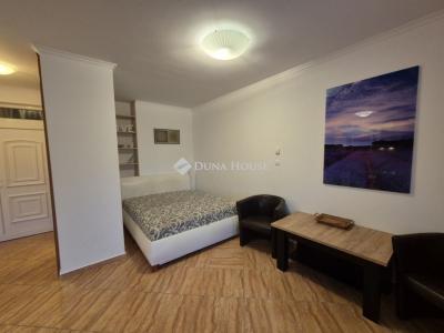 Eladó lakás Siófok