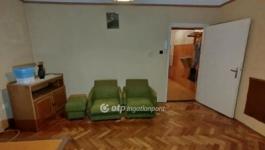 Eladó lakás Komló