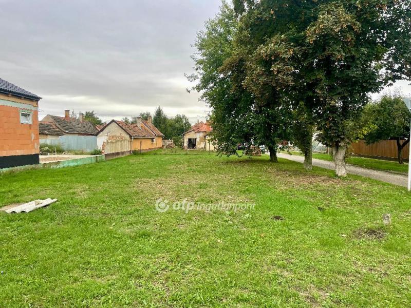 Eladó családi ház Hajdúböszörmény