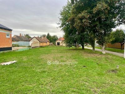 Eladó családi ház Hajdúböszörmény