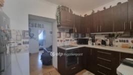 Eladó családi ház Pápa