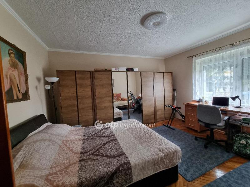 Eladó családi ház Nemesszalók