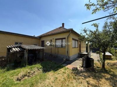 Eladó családi ház Budapest