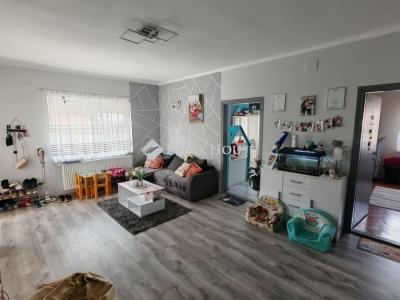 Eladó családi ház Kávás