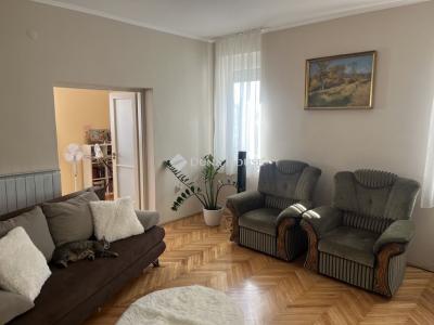 Eladó lakás Zalaegerszeg