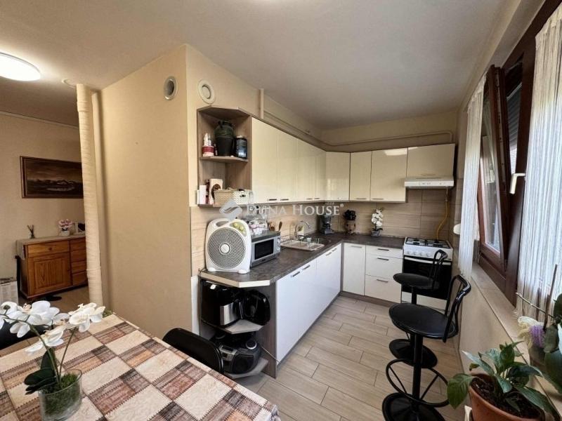 Eladó lakás Kecskemét