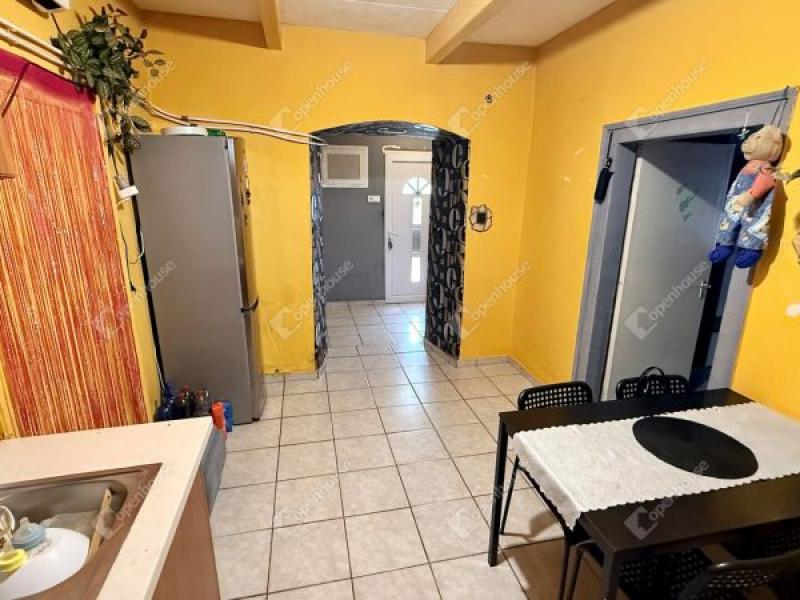 Eladó családi ház Pánd