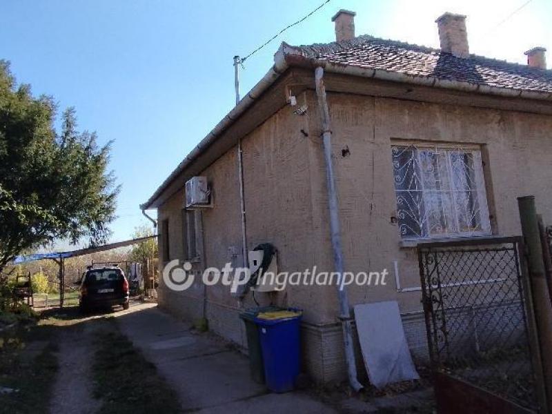 Eladó családi ház Nagykáta