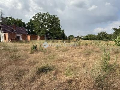 Eladó egyéb telek Szeged