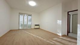 Eladó lakás Komló