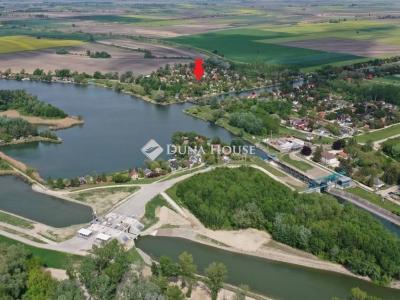 Eladó családi ház Tass