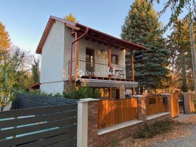 Eladó családi ház Tass