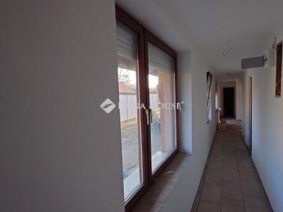 Eladó családi ház Örkény