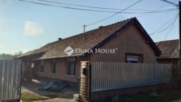 Eladó családi ház Örkény