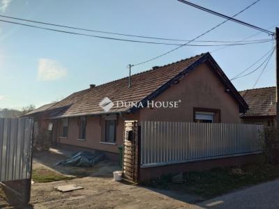 Eladó családi ház Örkény