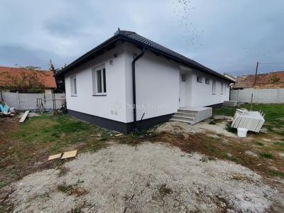 Eladó ikerház Monor