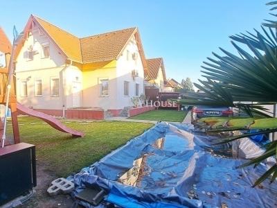 Eladó ikerház Üllő