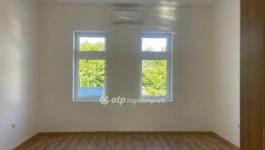 Eladó családi ház Üllő