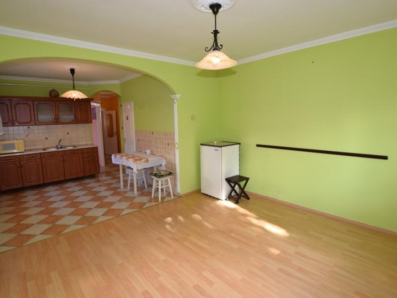 Eladó családi ház Debrecen