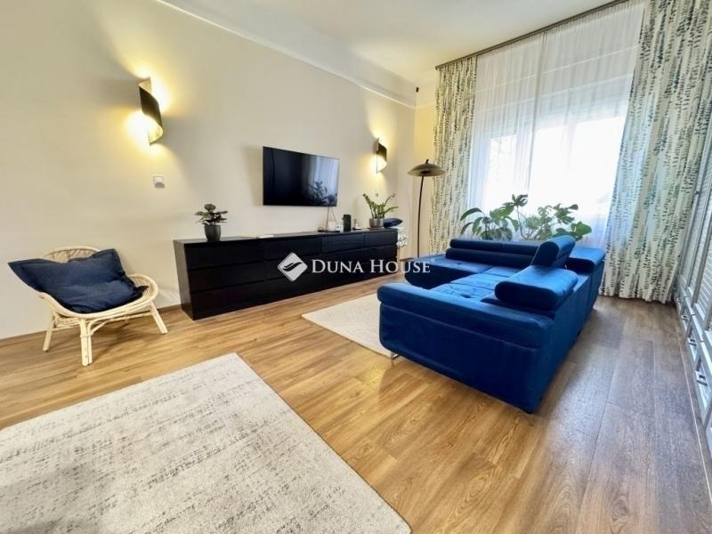 Eladó családi ház Budapest