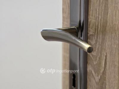 Eladó családi ház Béb