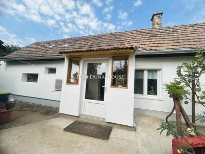 Eladó családi ház Üllő