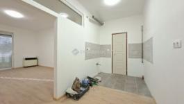 Eladó lakás Komló