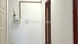 Eladó lakás Komló