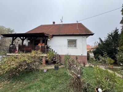 Eladó családi ház Nagytarcsa