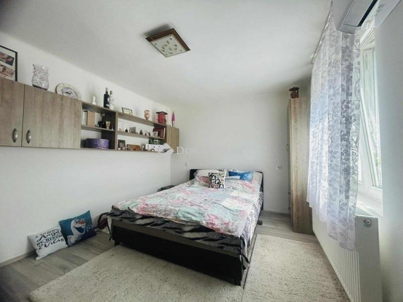 Eladó családi ház Üllő