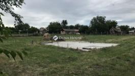 Eladó lakóövezeti telek Besnyő