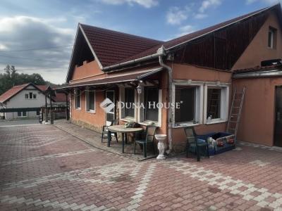 Eladó családi ház Dunaújváros