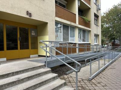 Eladó lakás Dunaújváros