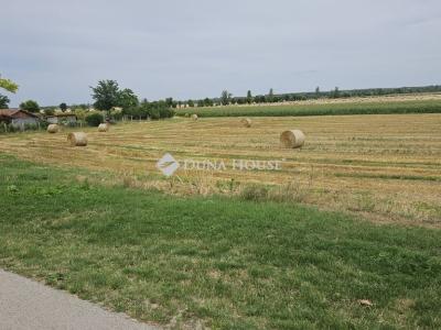 Eladó lakóövezeti telek Iváncsa