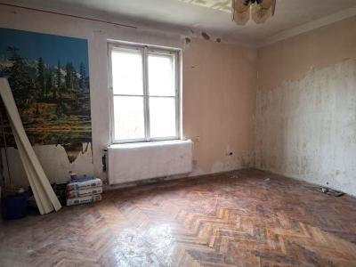 Eladó lakás Szolnok