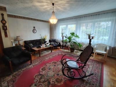 Eladó családi ház Budapest