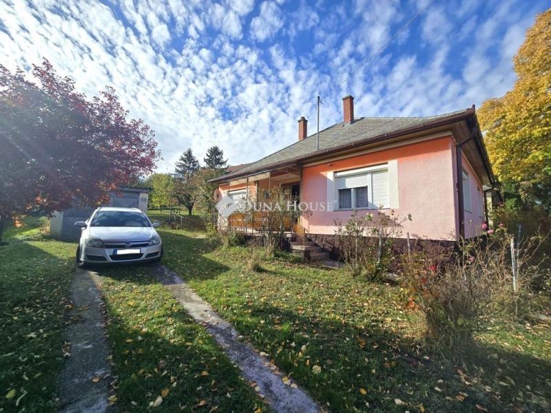 Eladó családi ház Tab