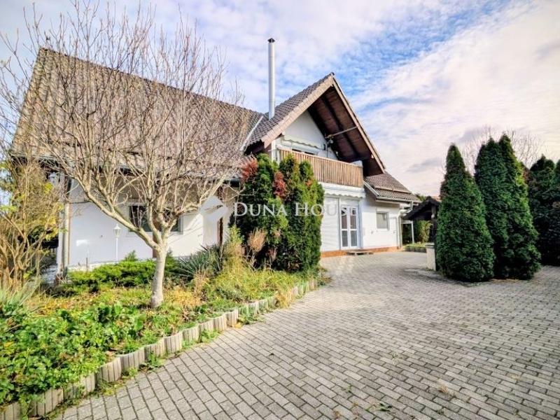 Eladó családi ház Szántód