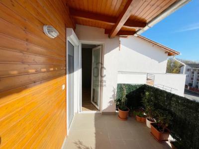 Eladó lakás Veresegyház