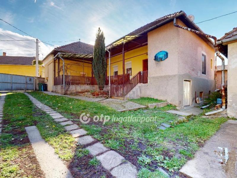 Eladó családi ház Putnok