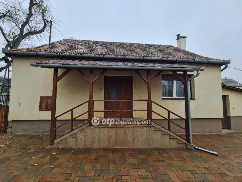 Eladó családi ház Debrecen